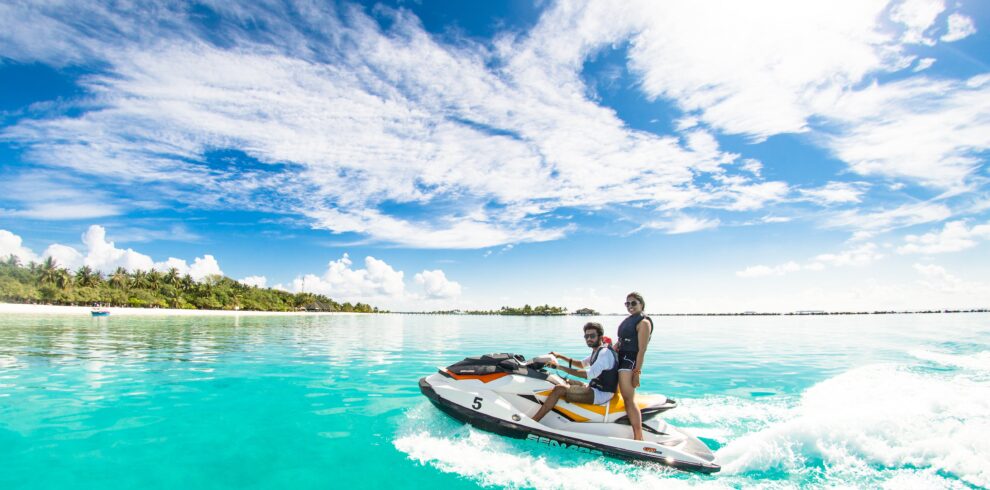 mladives boating